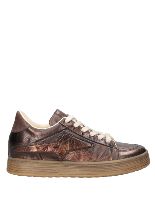 Zapatilla de mujer en color bronce, combinando cordones de algodón crema para un look moderno.