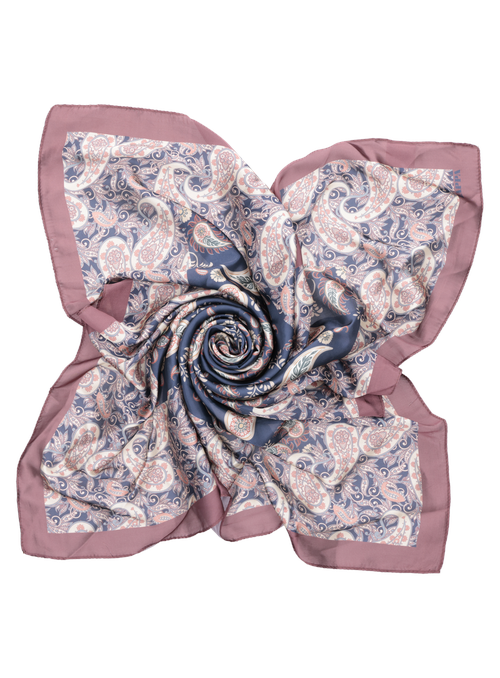 Accesorio beige con estampado de lunares, ideal para mujeres, perfecto para looks informales.