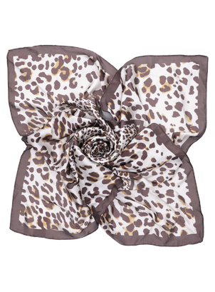 pañuelo mujer animal print casual con detalles metálicos, perfecto para elevar tu estilo diario