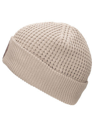 Gorro beanie beige para mujer, estilo urbano, ideal para actividades al aire libre.